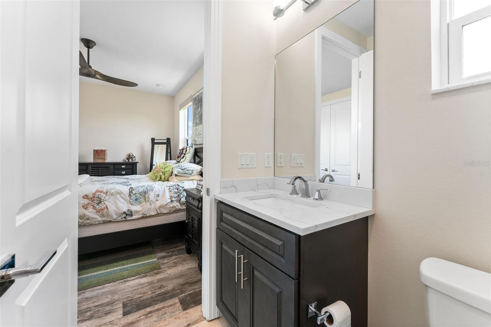 MCELROY AVE TWNHMS - Residential