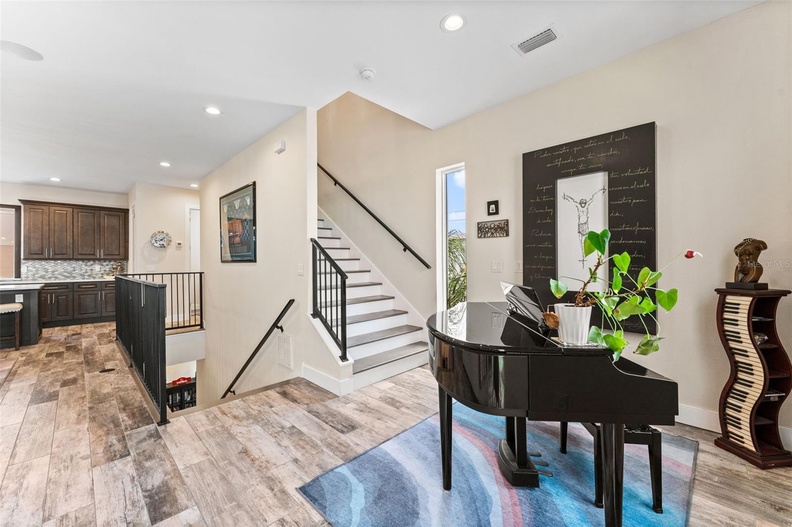 MCELROY AVE TWNHMS - Residential