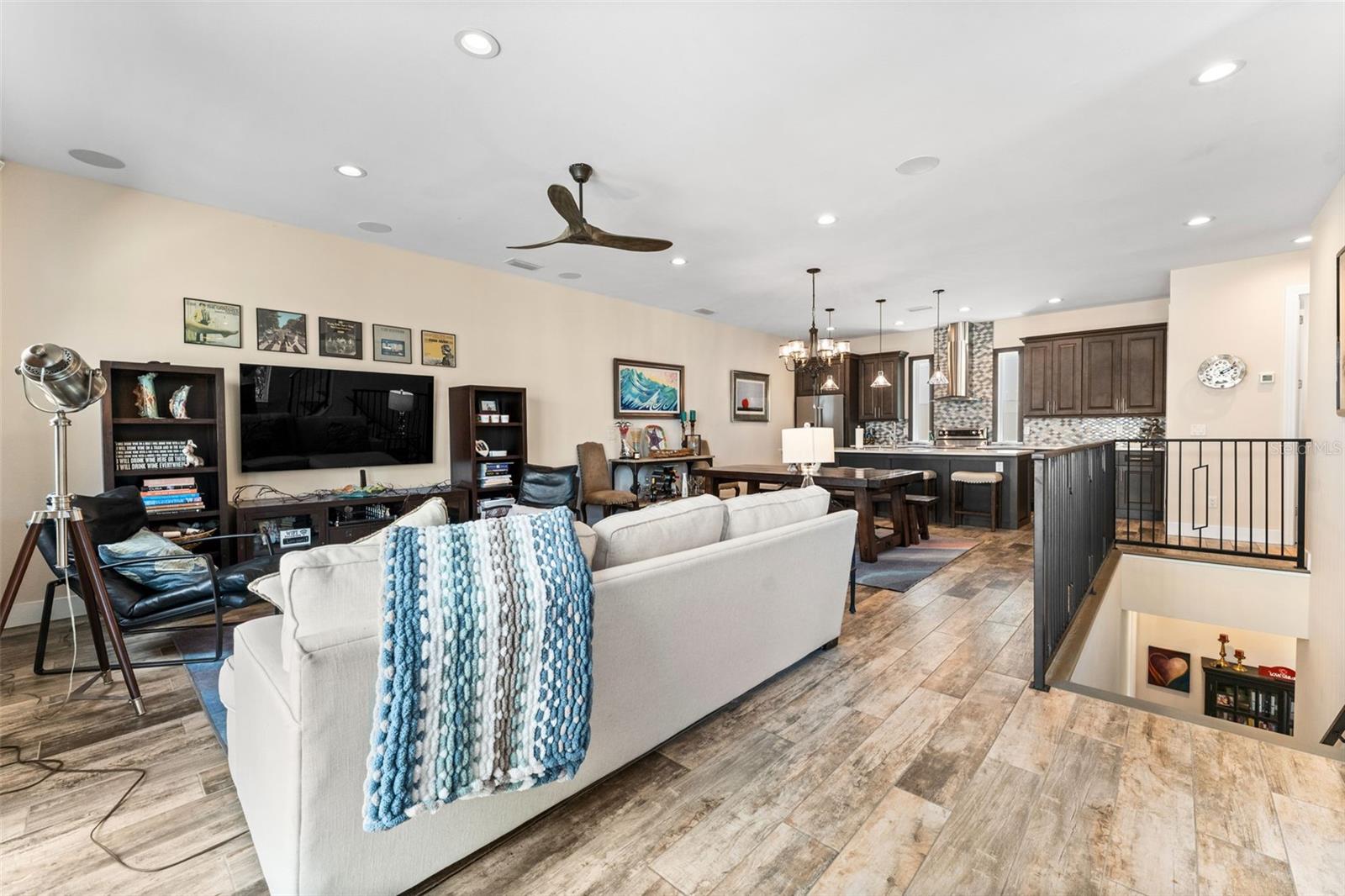 MCELROY AVE TWNHMS - Residential