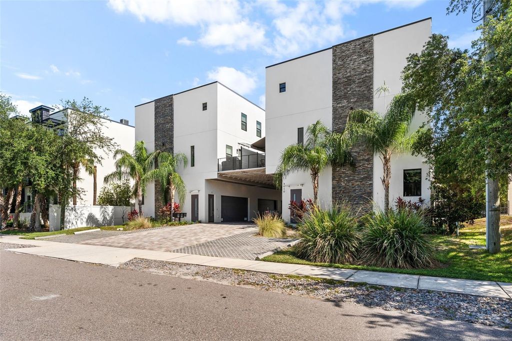 Photo of 4910 W Mcelroy Avenue #6, Tampa, FL 33611 (MLS # TB8513147)