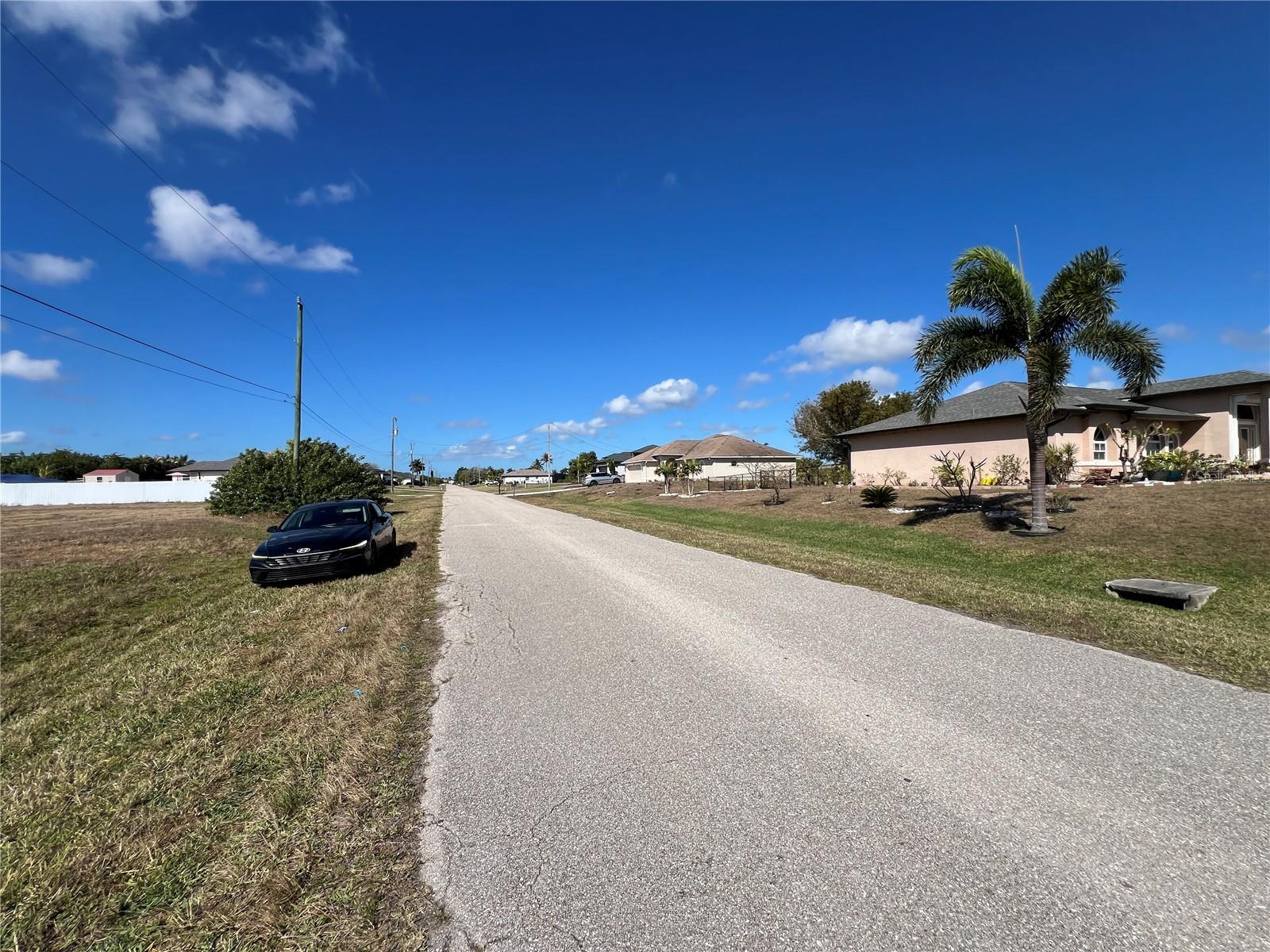 CAPE CORAL - Land