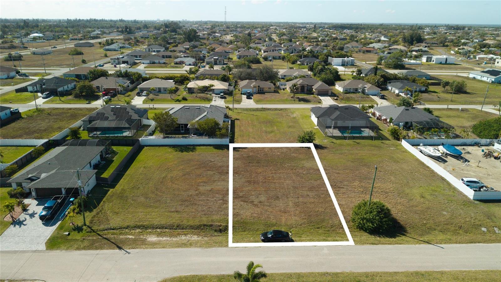 CAPE CORAL - Land