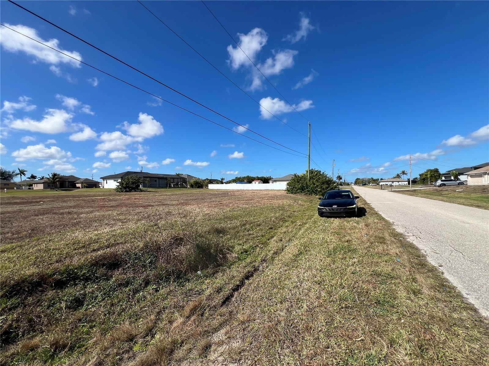 CAPE CORAL - Land