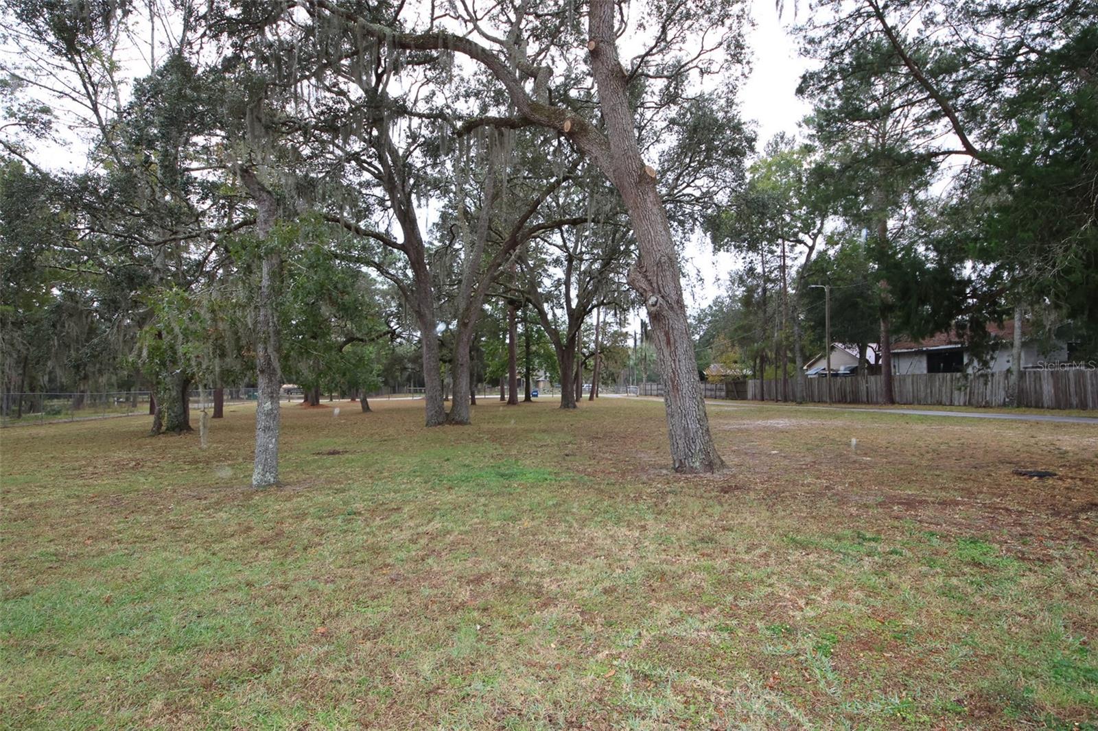 OAKWOOD ACRES UNREC - Residential