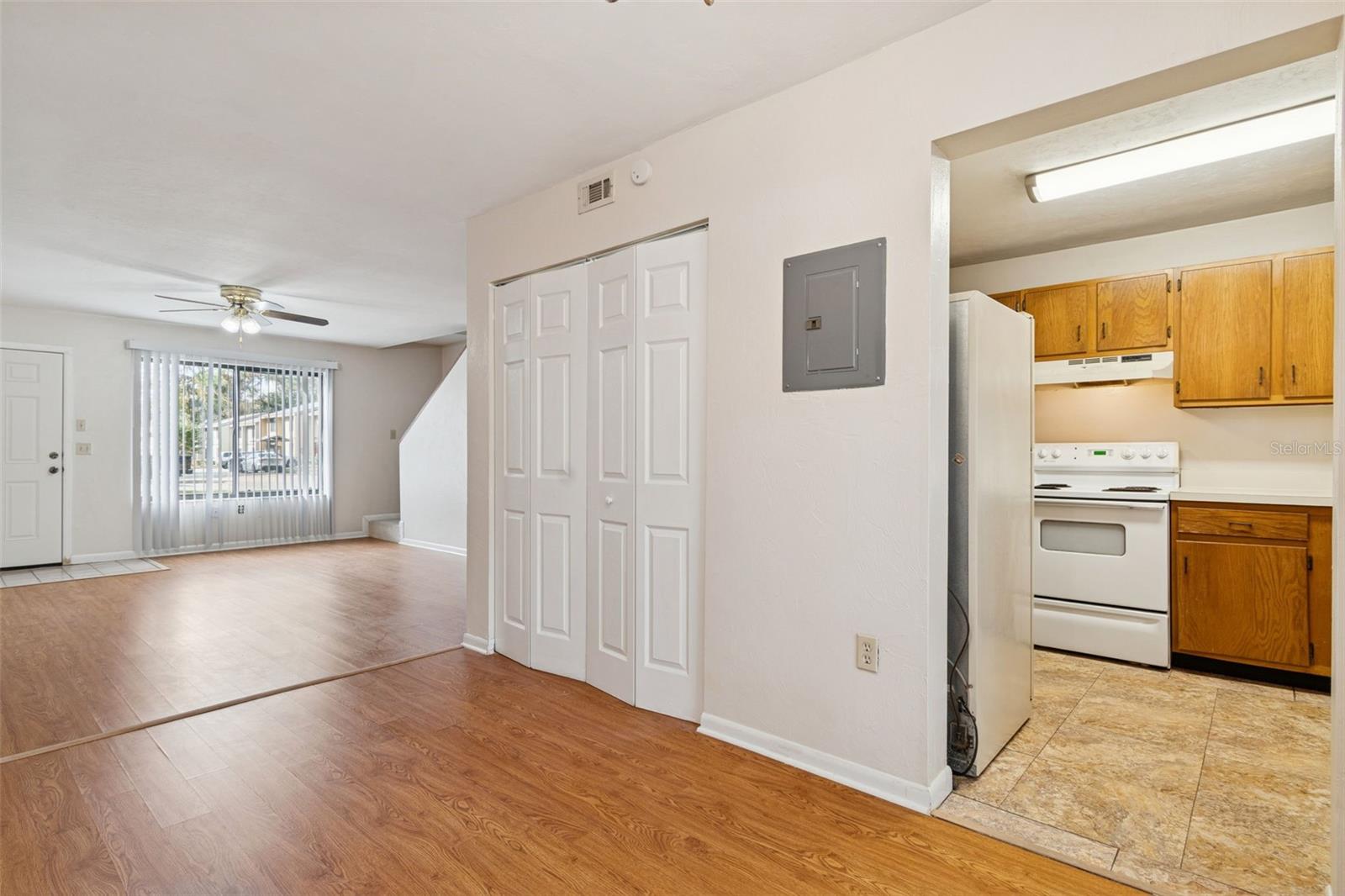 SOUTHFORK OAKS - Residential