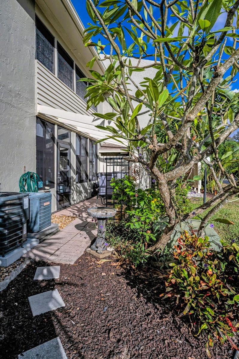 WINDRUSH BAY CONDO - Residential