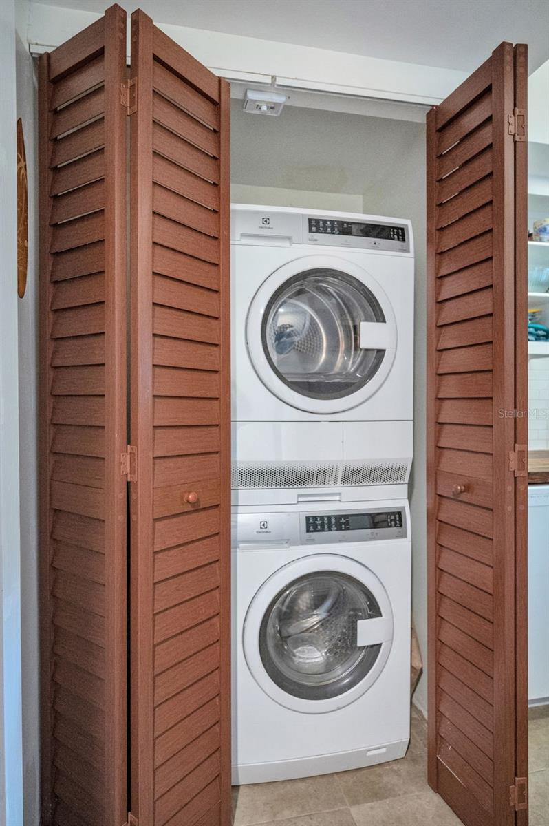 WINDRUSH BAY CONDO - Residential