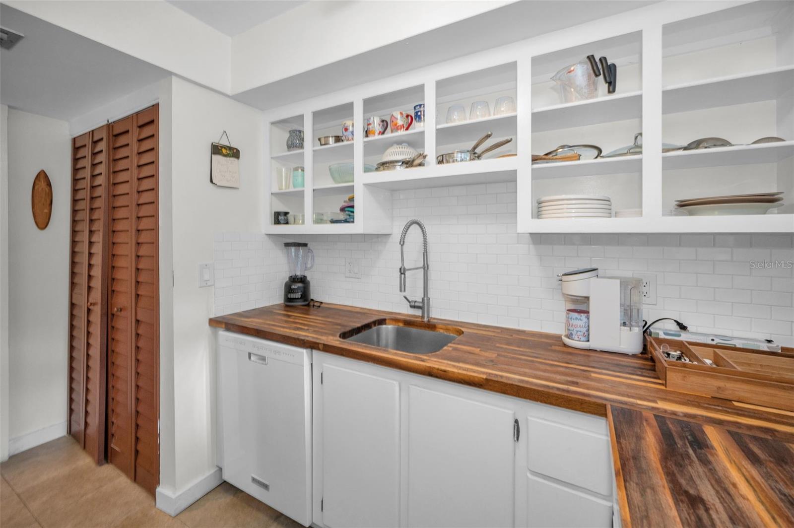 WINDRUSH BAY CONDO - Residential