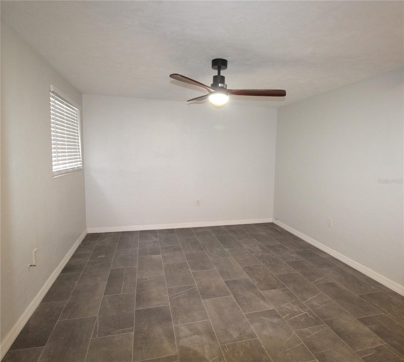 SIESTA HEIGHTS MANOR - Residential Lease