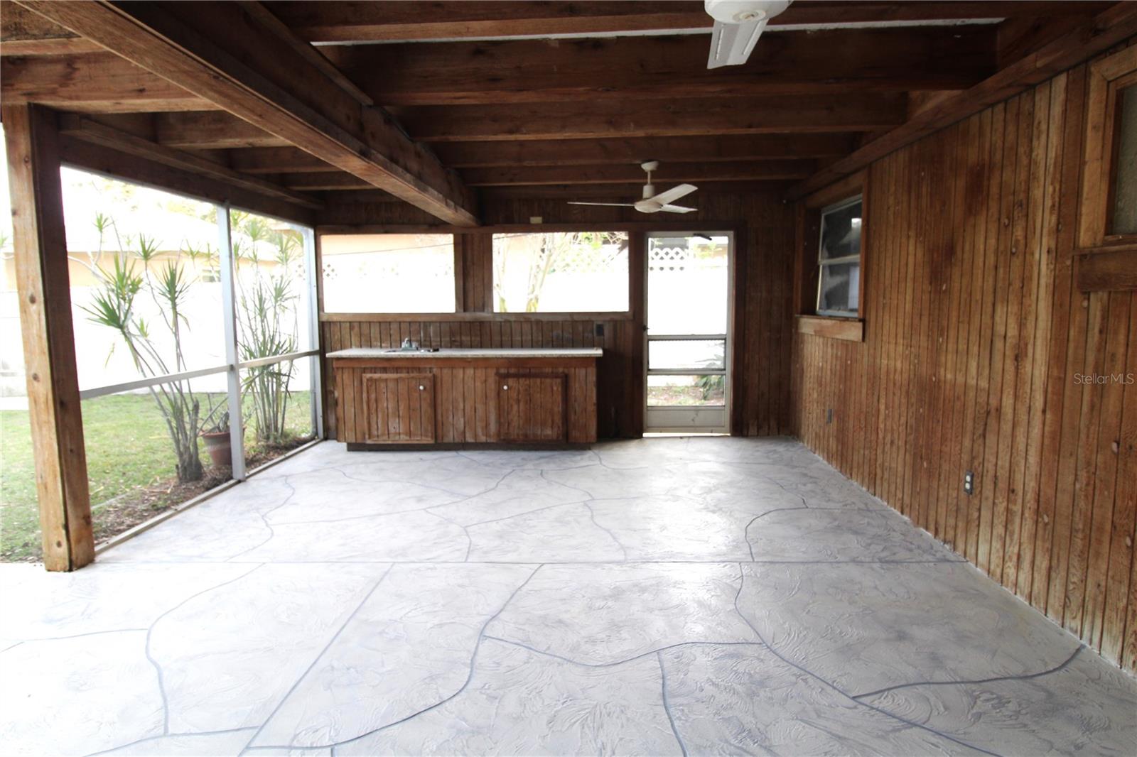 SIESTA HEIGHTS MANOR - Residential Lease