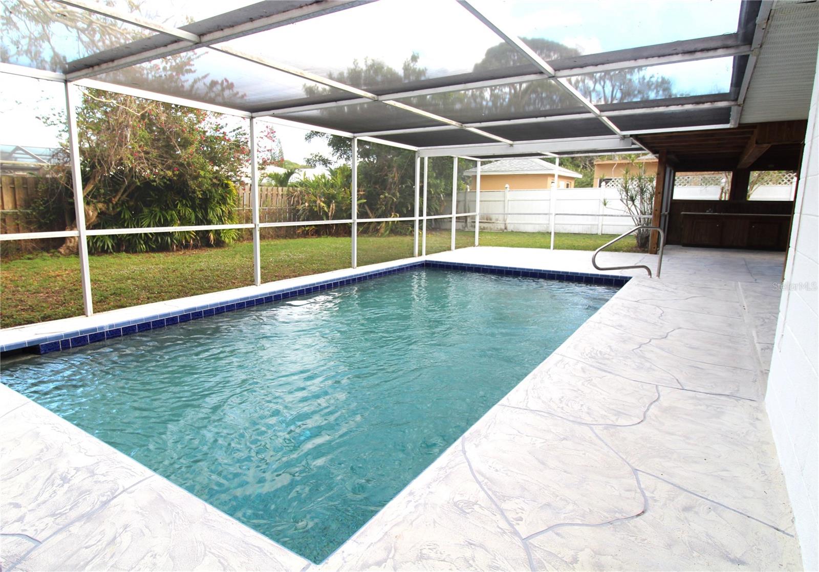 SIESTA HEIGHTS MANOR - Residential Lease