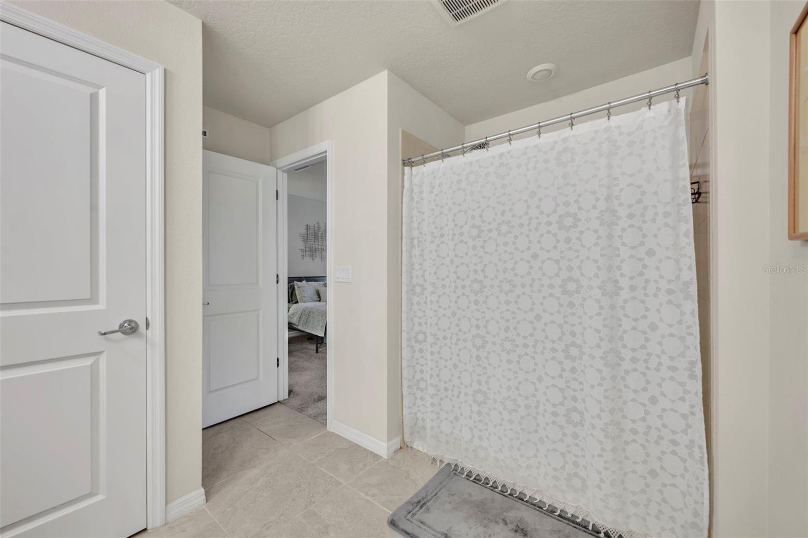 CYPRESS CAY PH 2 - Residential Lease