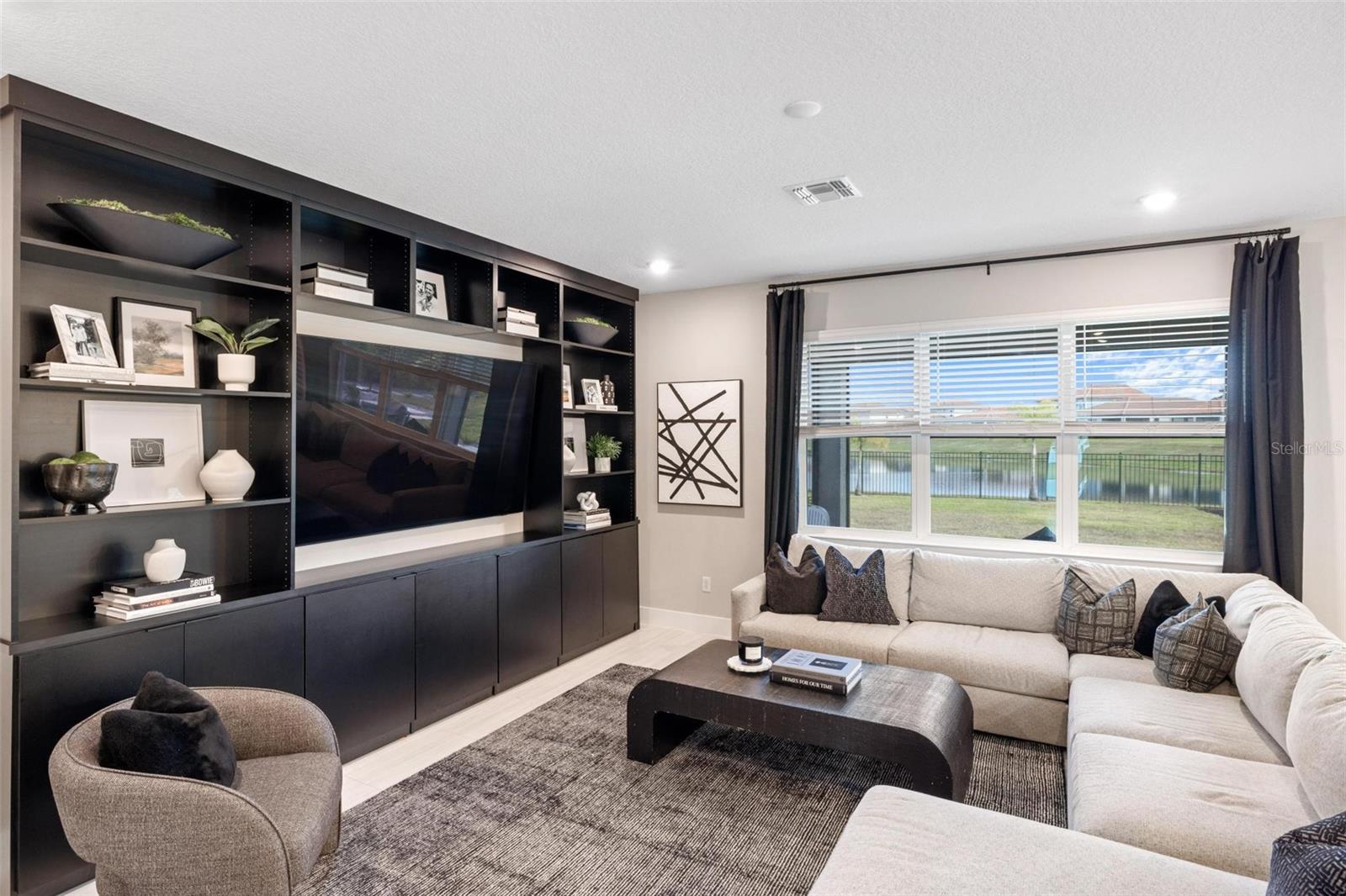 SAVANNA AT LAKEWOOD RANCH - Residential