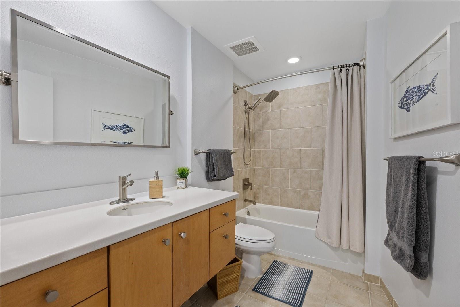 GRAND CENTRAL AT KENNEDY RESID - Residential
