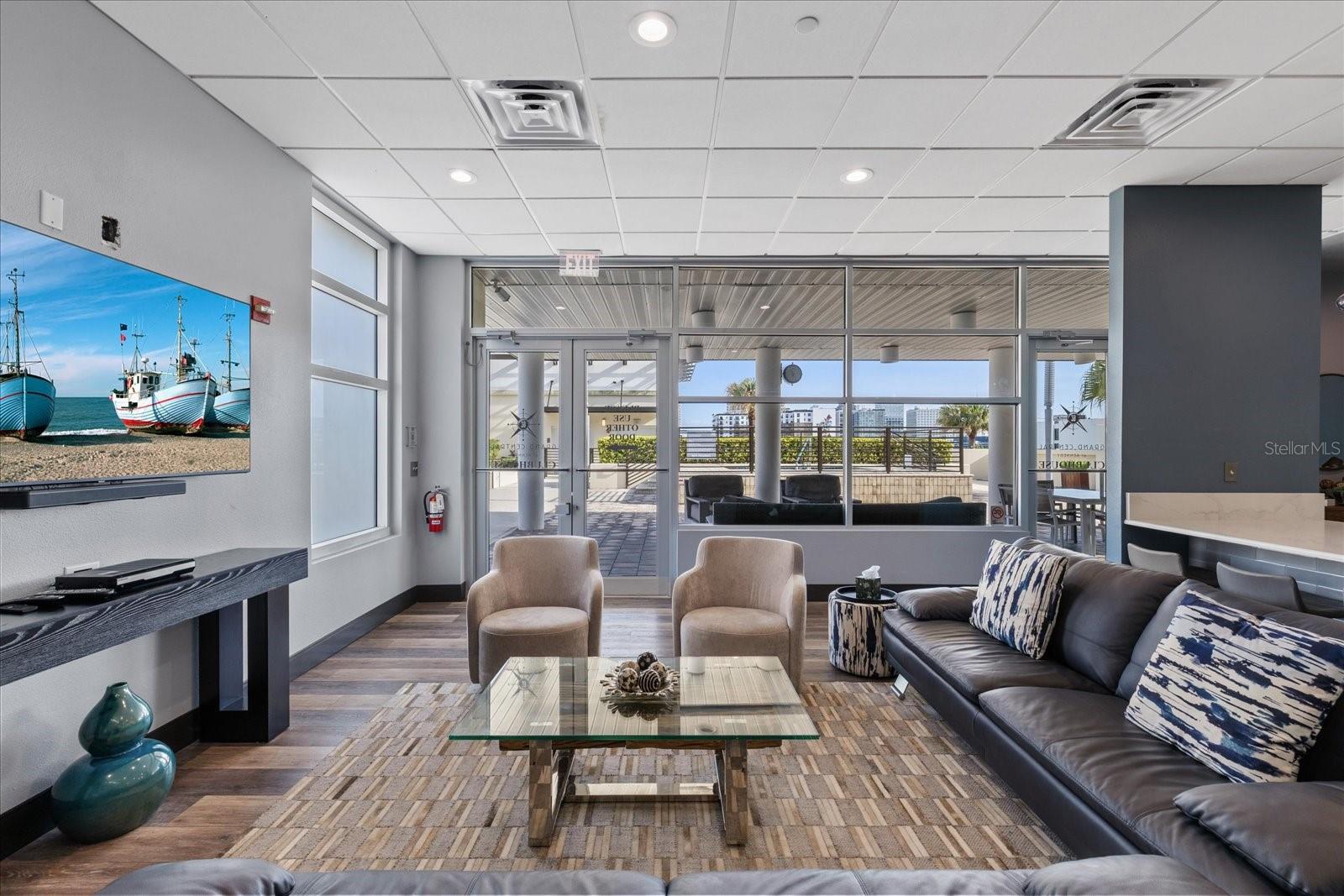 GRAND CENTRAL AT KENNEDY RESID - Residential