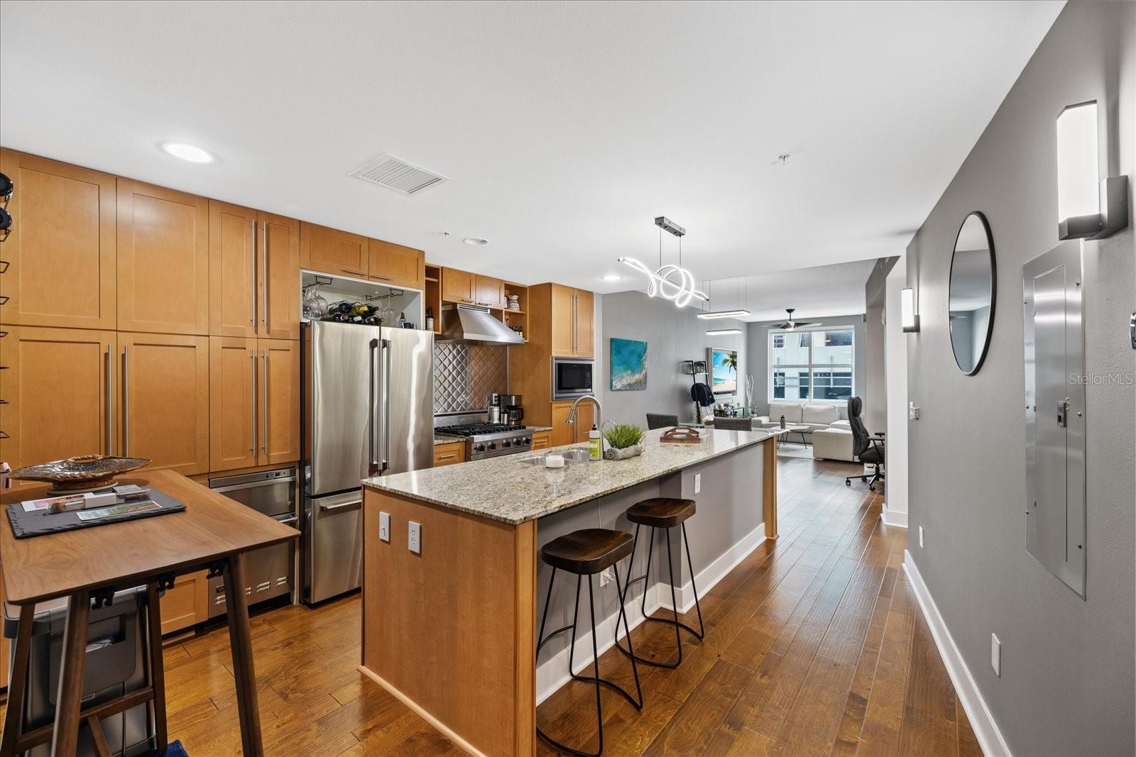 GRAND CENTRAL AT KENNEDY RESID - Residential
