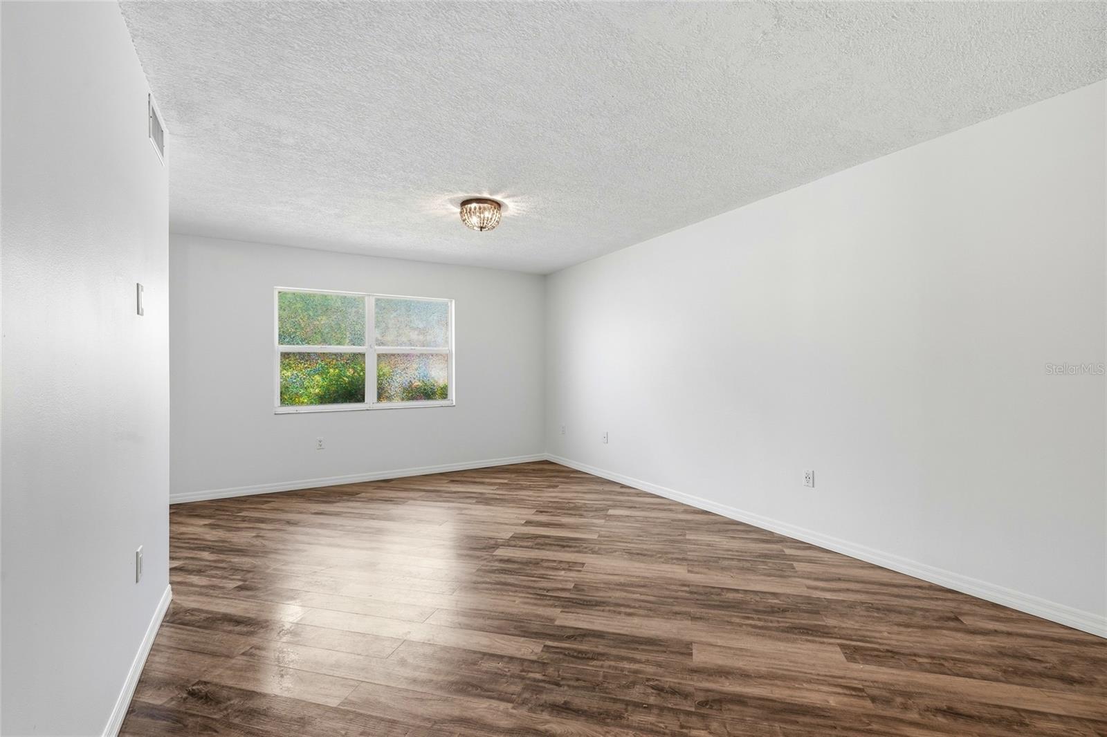 ASHWORTH PARK - Residential