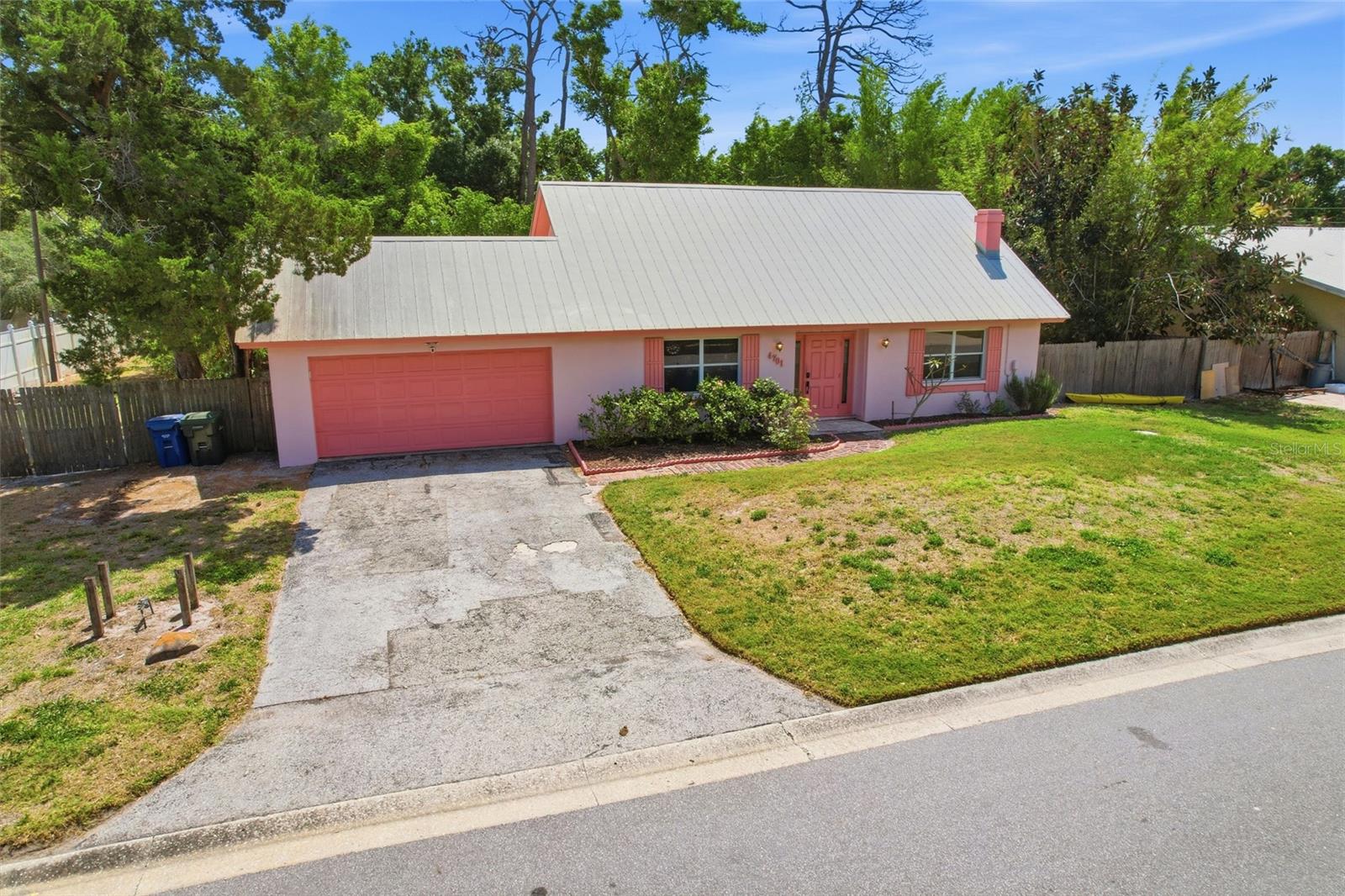 ASHWORTH PARK - Residential