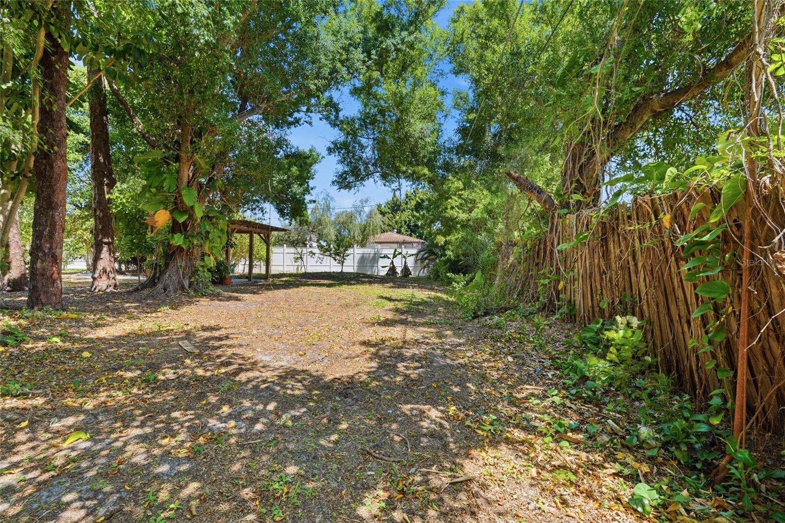 ASHWORTH PARK - Residential