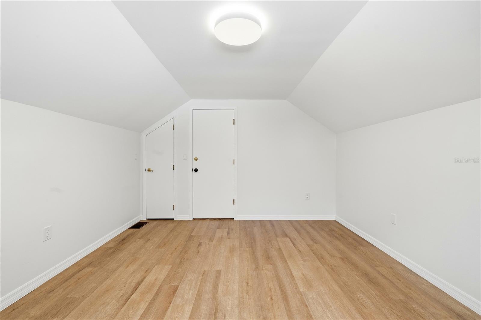 ASHWORTH PARK - Residential