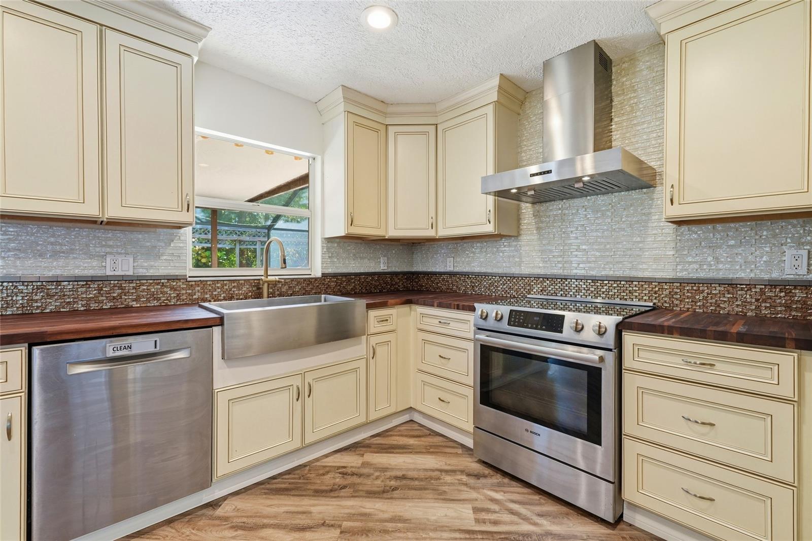 ASHWORTH PARK - Residential