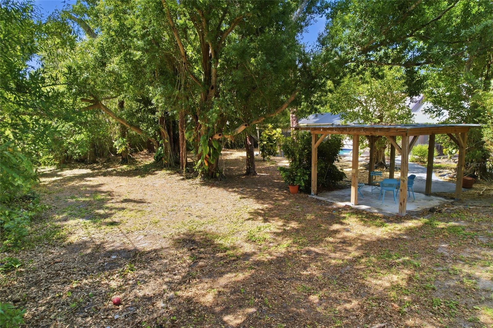 ASHWORTH PARK - Residential