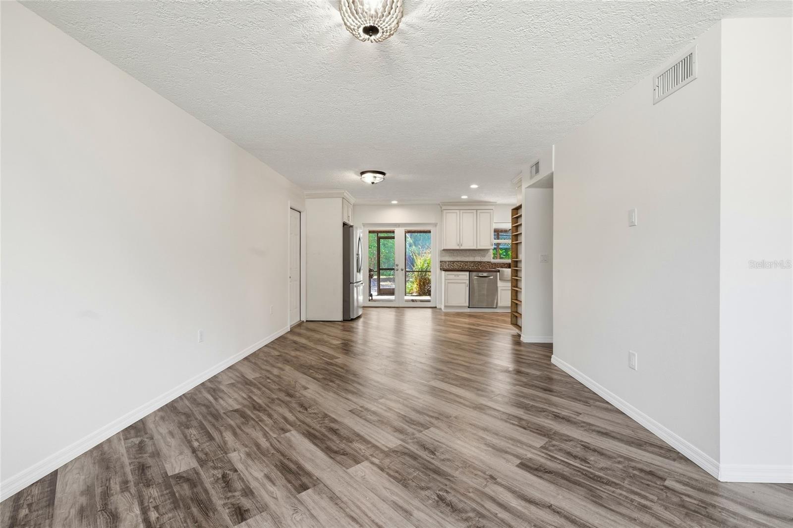 ASHWORTH PARK - Residential