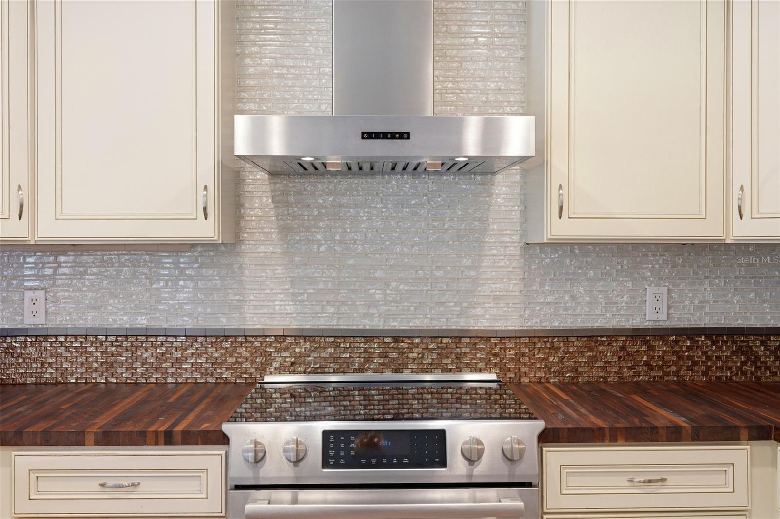 ASHWORTH PARK - Residential