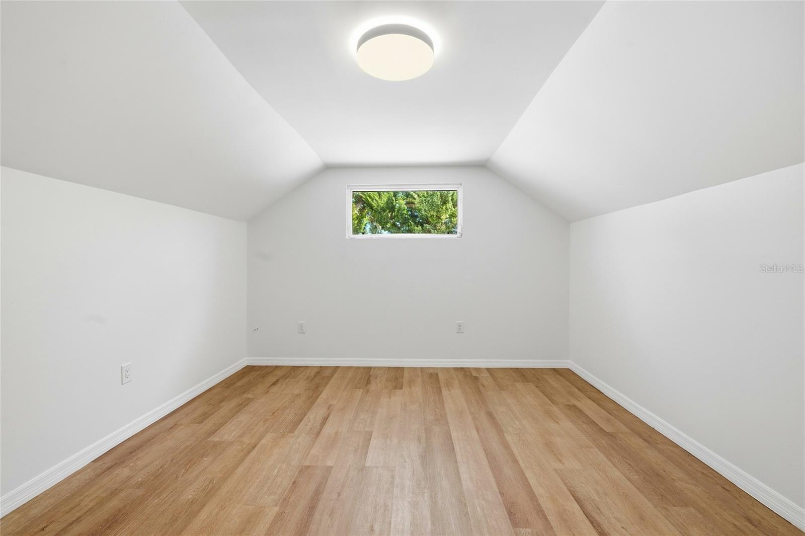 ASHWORTH PARK - Residential