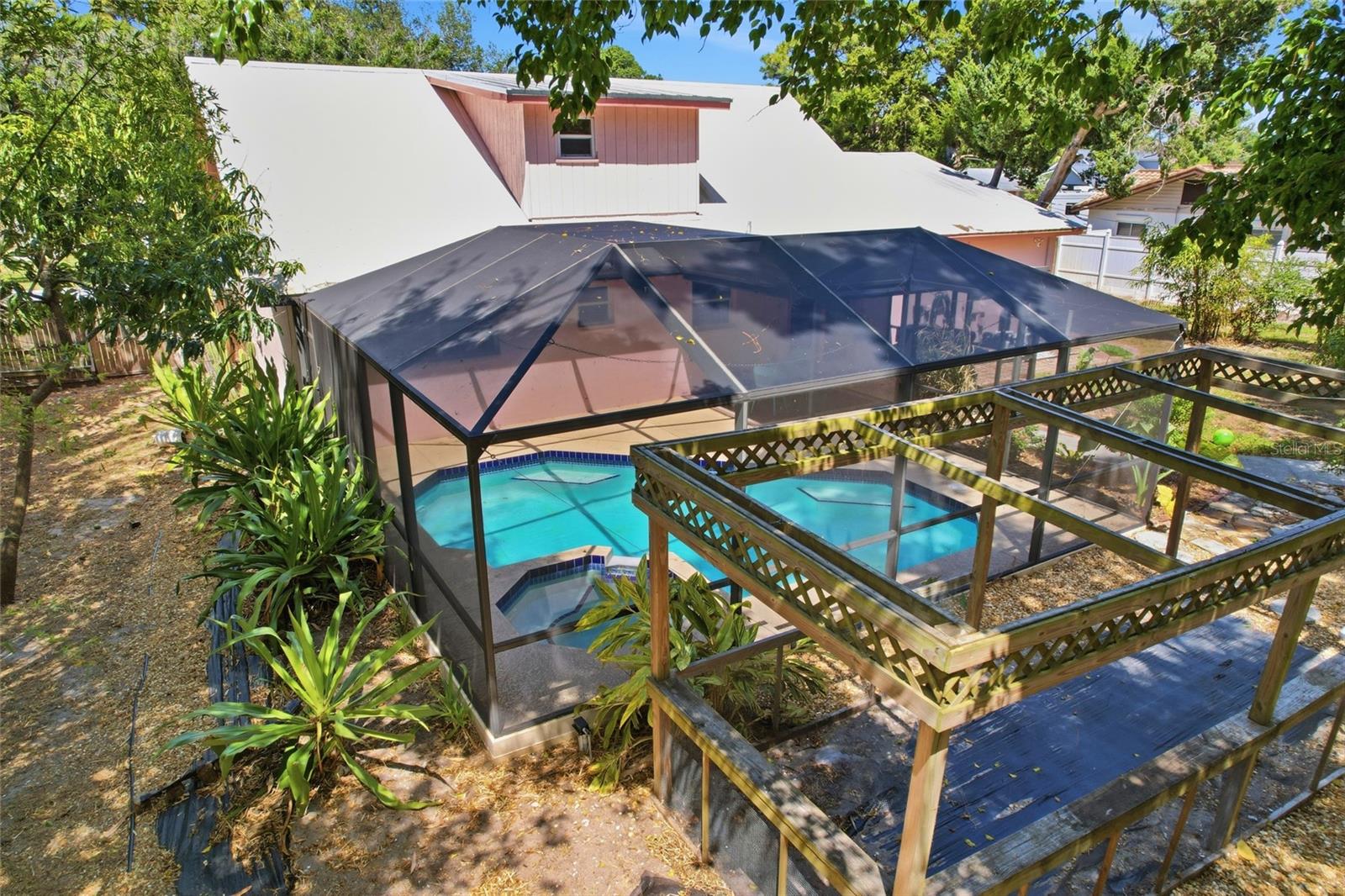 ASHWORTH PARK - Residential