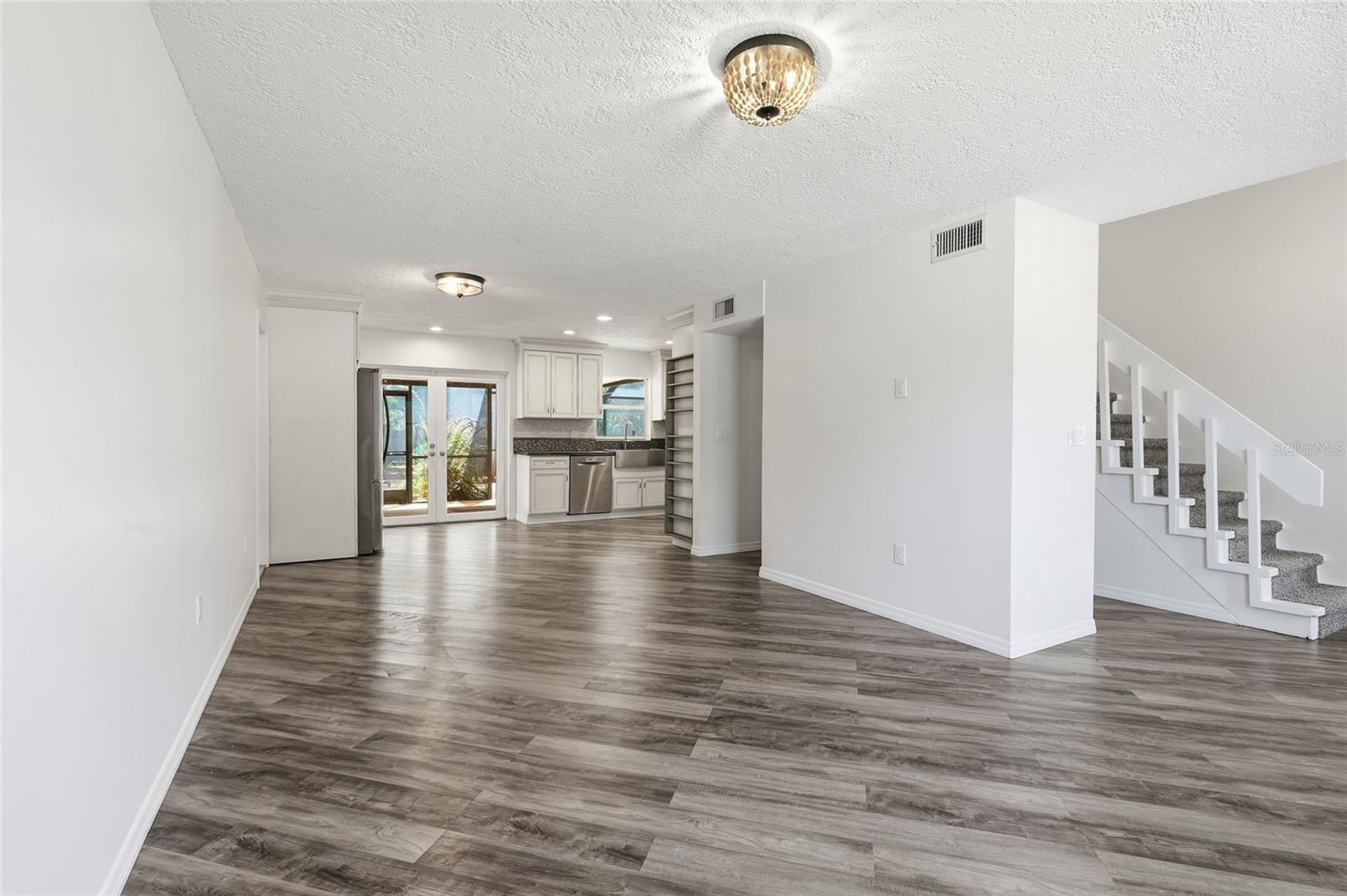 ASHWORTH PARK - Residential