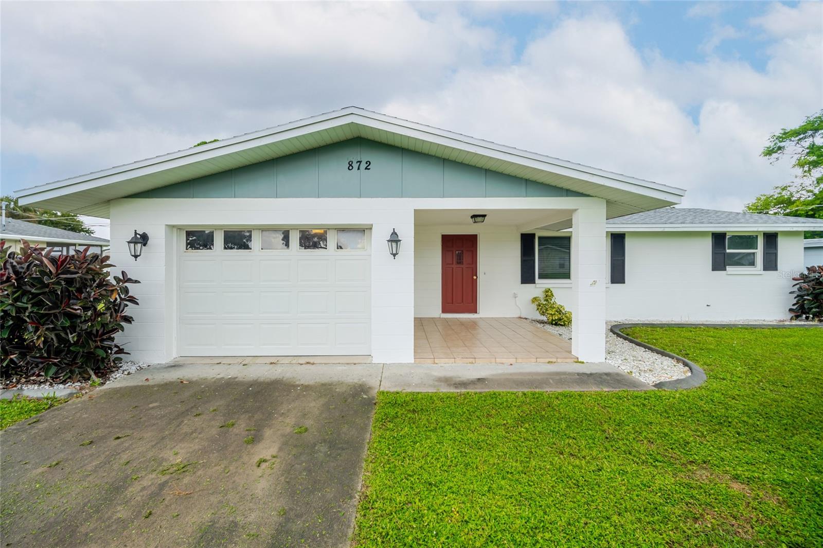 872 MOHAWK ROAD