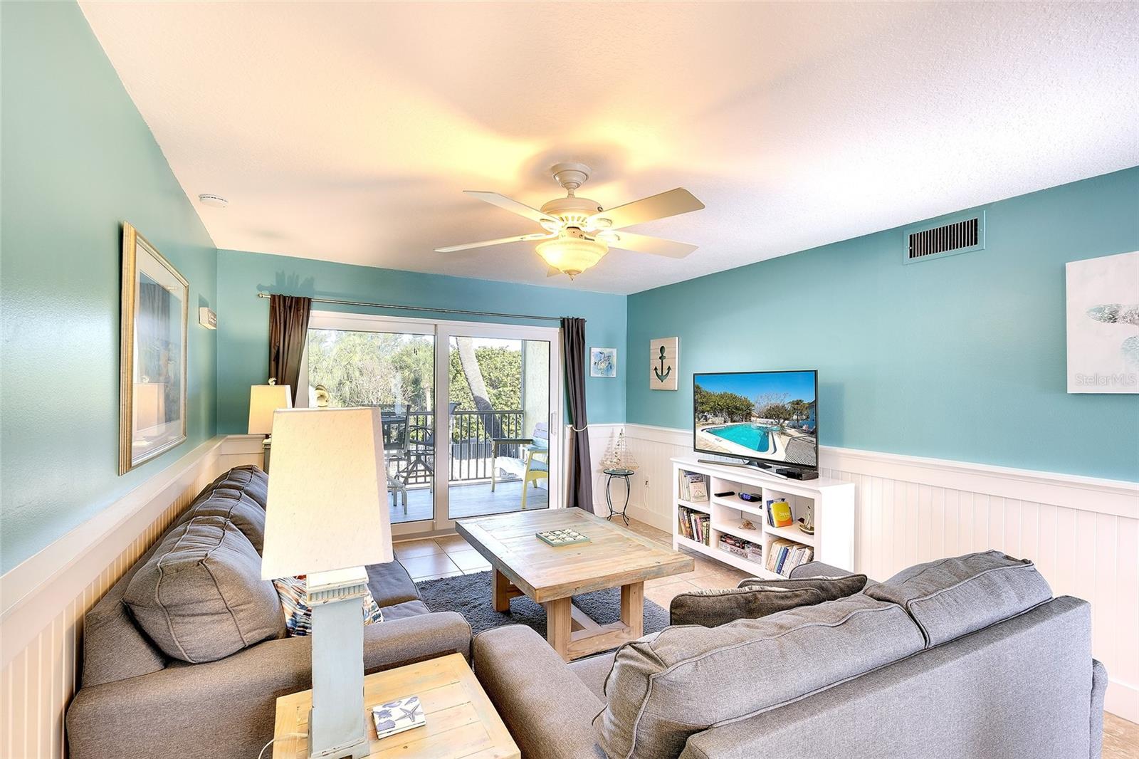 CAYMAN CAY VILLAS - Residential