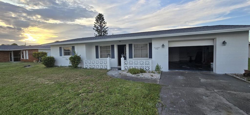 Photo of 1740 Elinor Place, Englewood, FL 34223 (MLS # TB8405058)