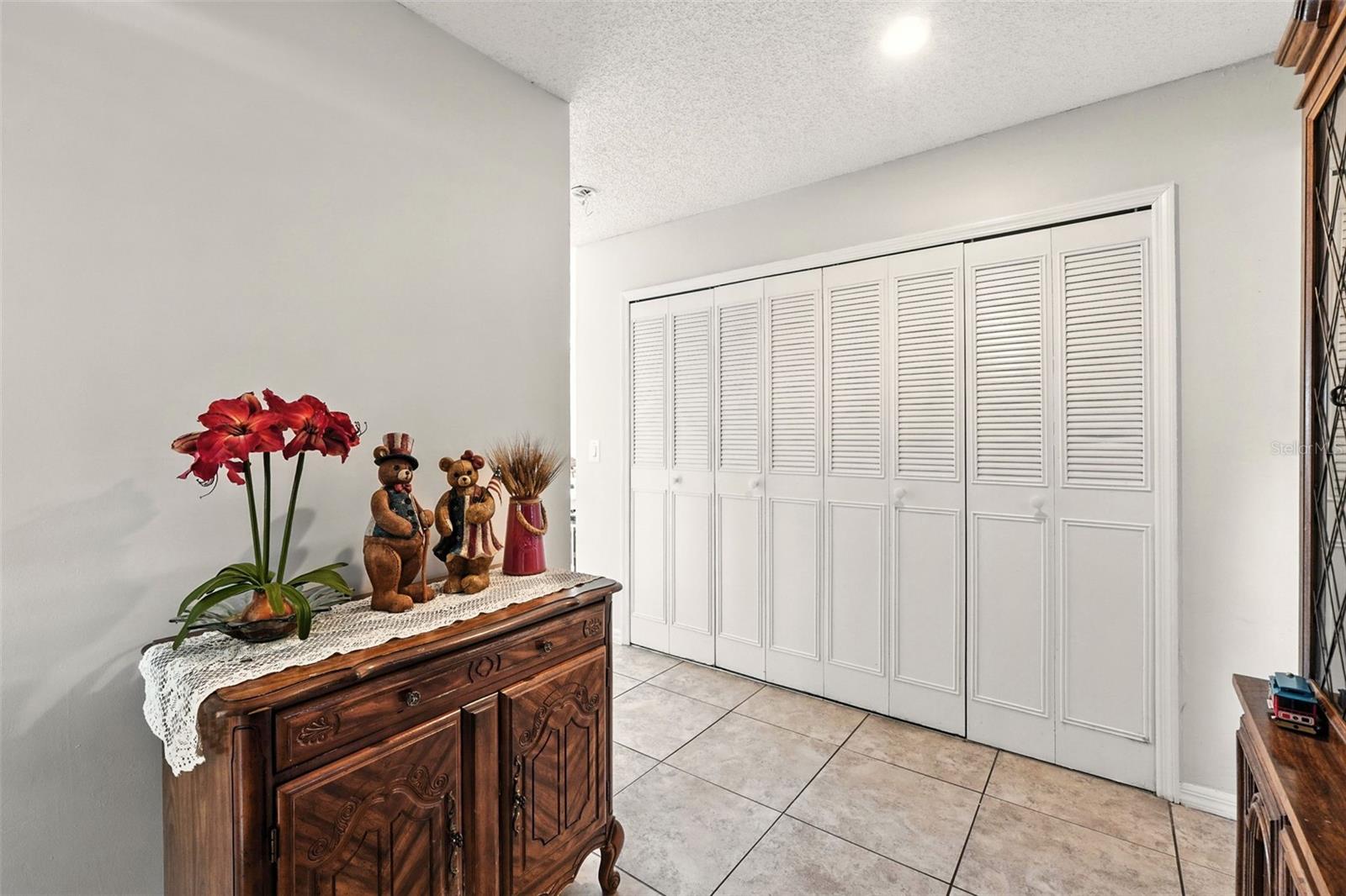 6135 HARDROCK CIRCLE