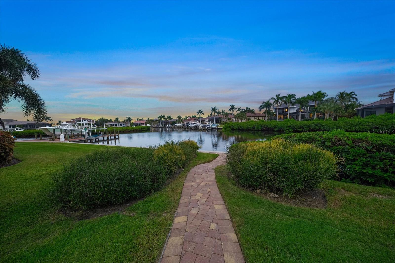 HARBOUR LANDINGS - Residential