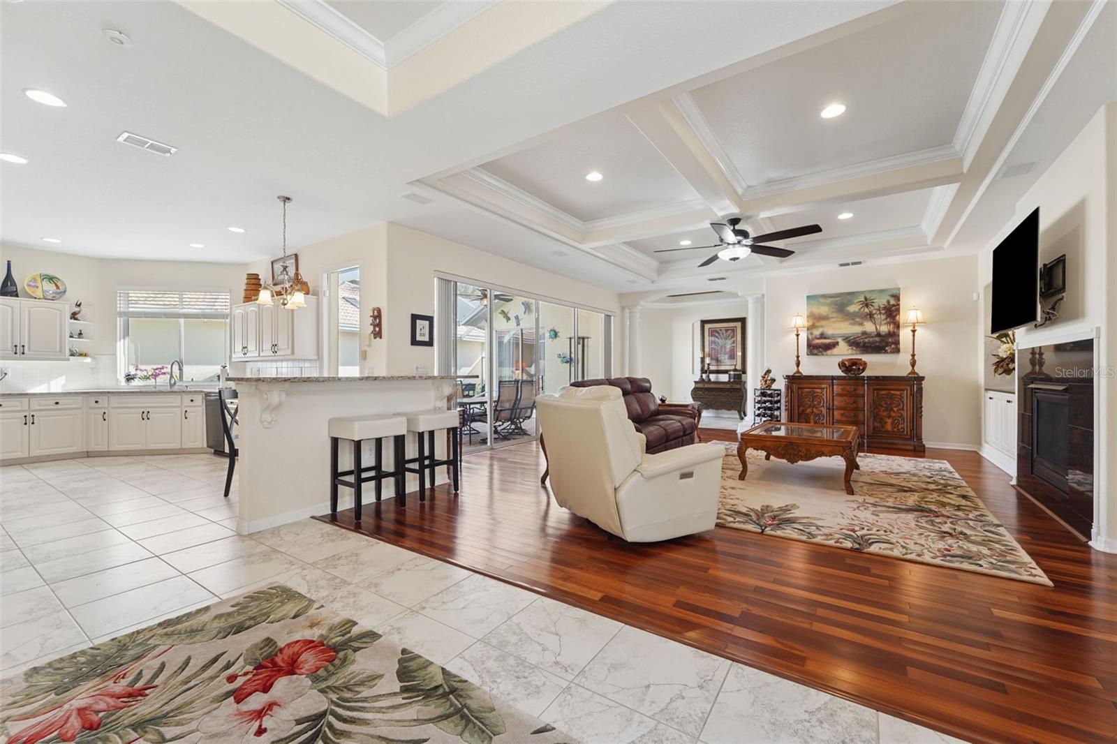 HERNANDO OAKS PH 1 - Residential