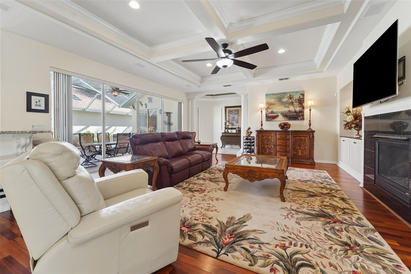 HERNANDO OAKS PH 1 - Residential