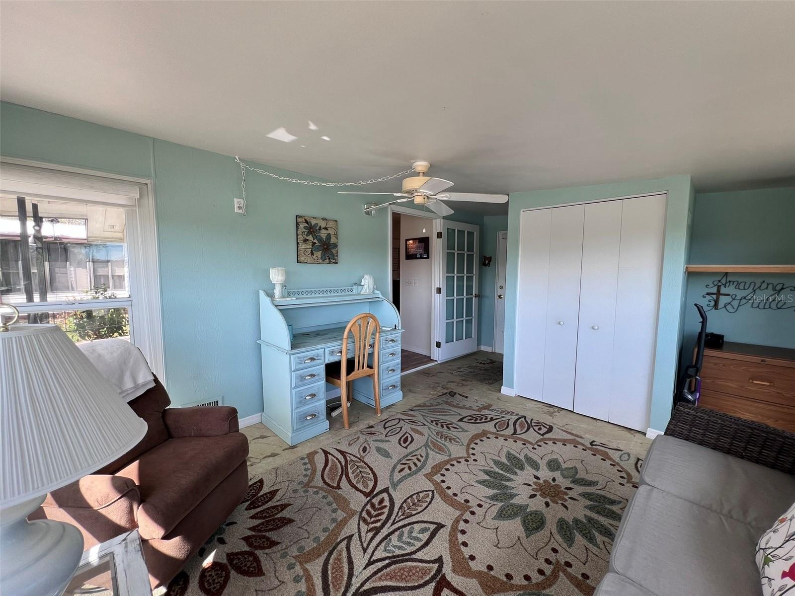 FLORAL LAKES - Residential