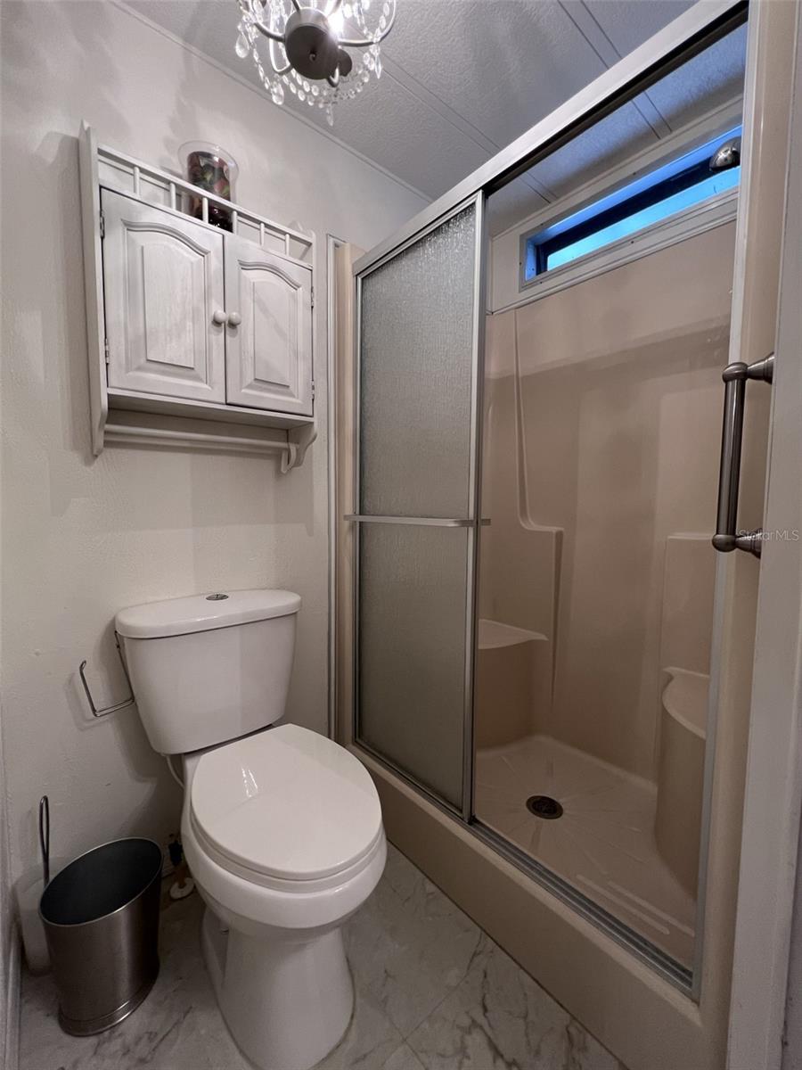 FLORAL LAKES - Residential