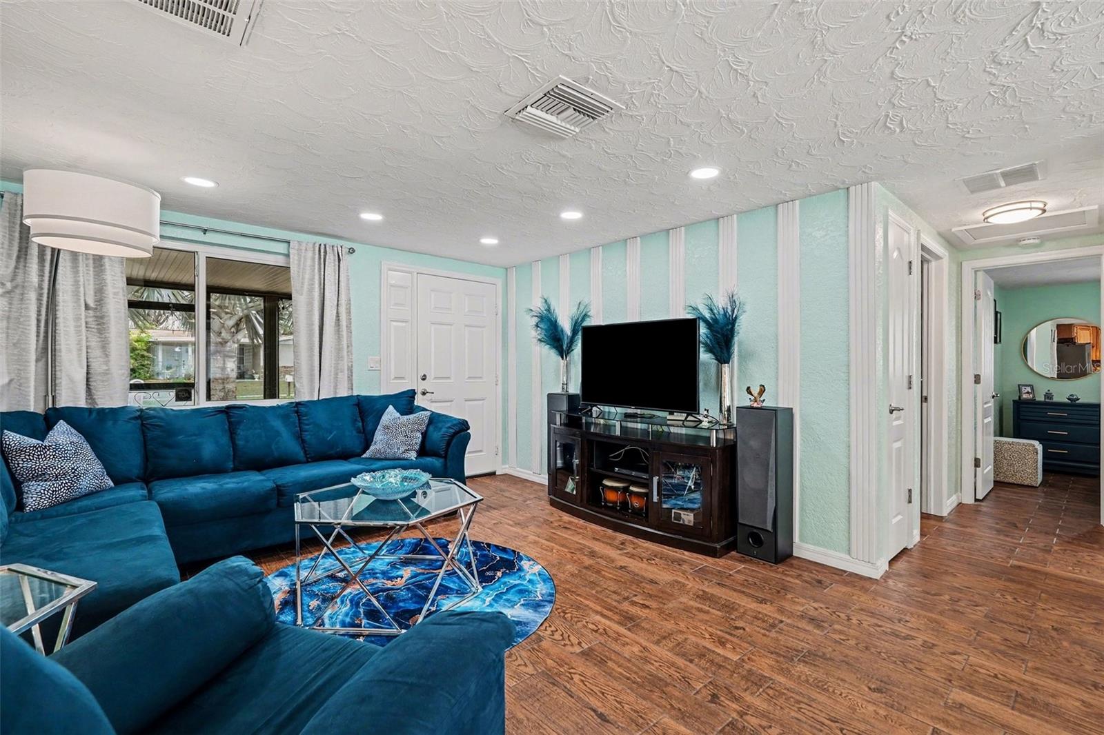 HOLIDAY GARDEN ESATES - Residential