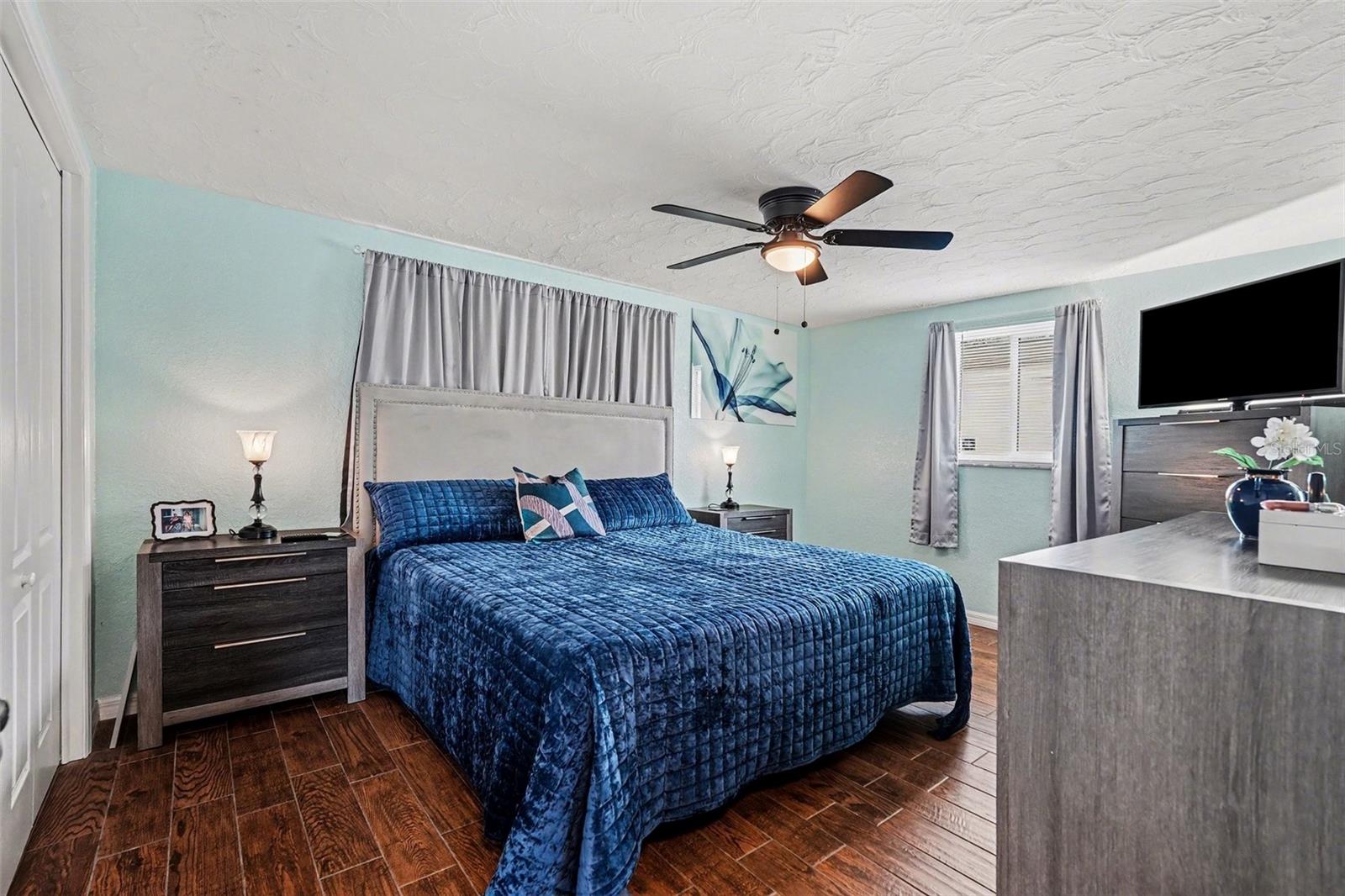 HOLIDAY GARDEN ESATES - Residential