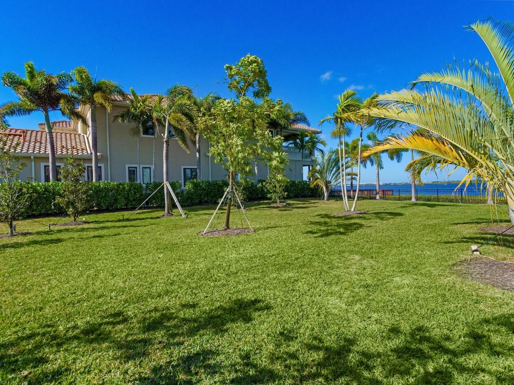 Photo of 4223 Hawk Island Drive, Bradenton, FL 34208 (MLS # A4598394)