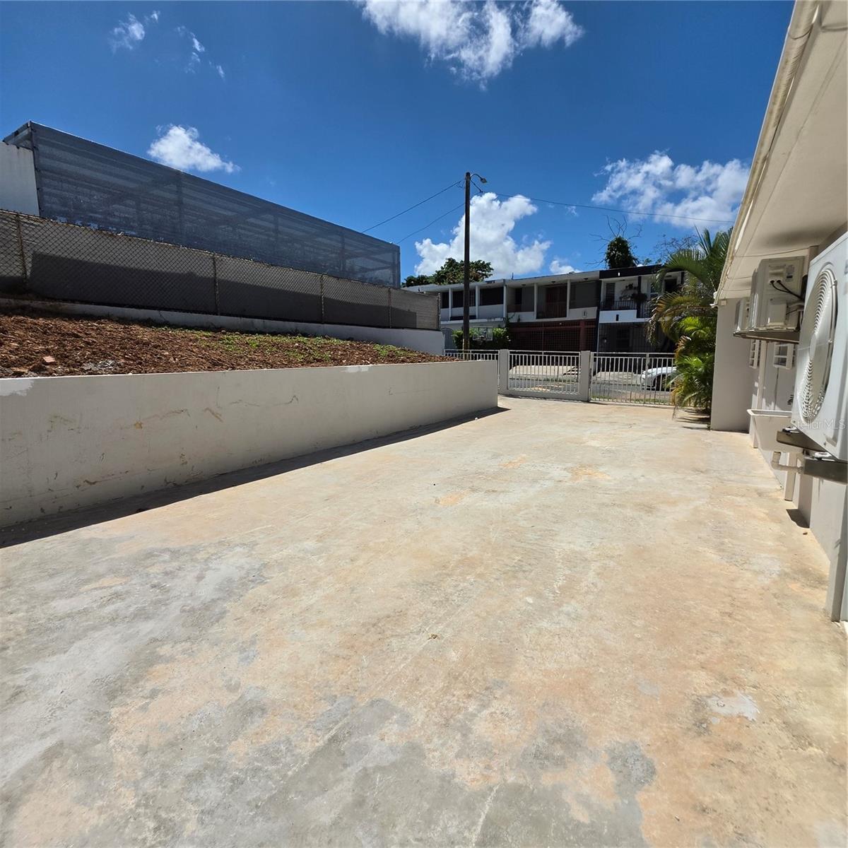 URB PARK GARDEN - Residential