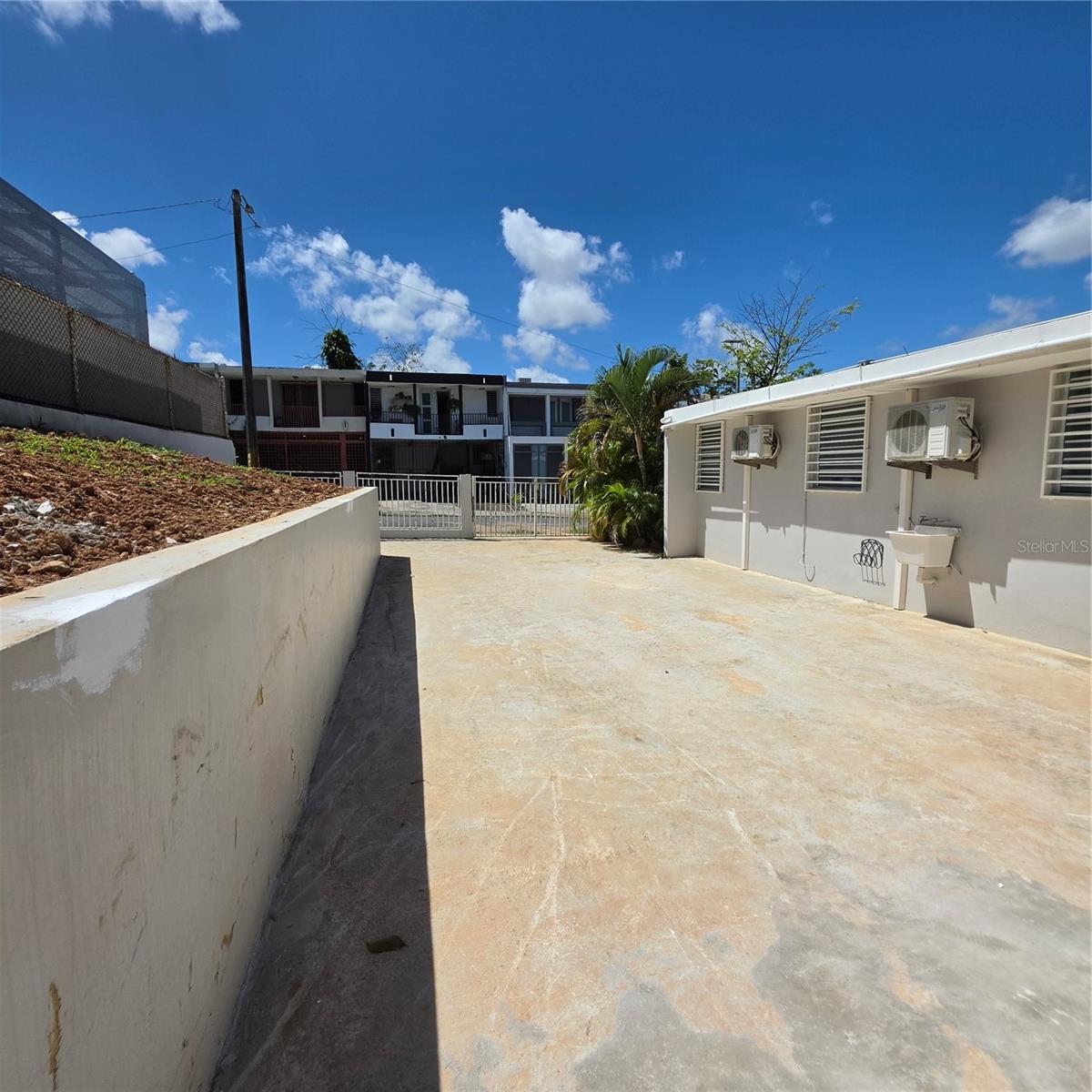 URB PARK GARDEN - Residential