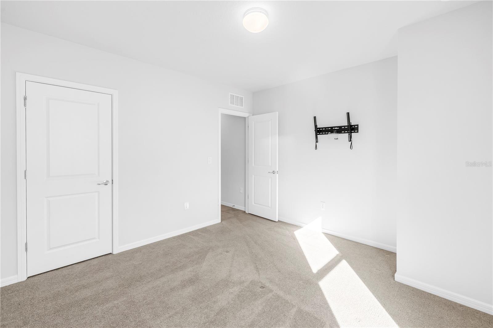 ISLES AT BAYVIEW PH I SUBPH A & B - Residential Lease