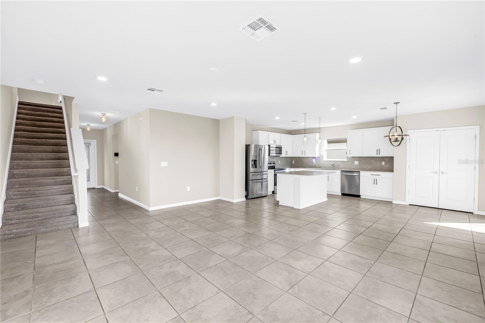 ISLES AT BAYVIEW PH I SUBPH A & B - Residential Lease