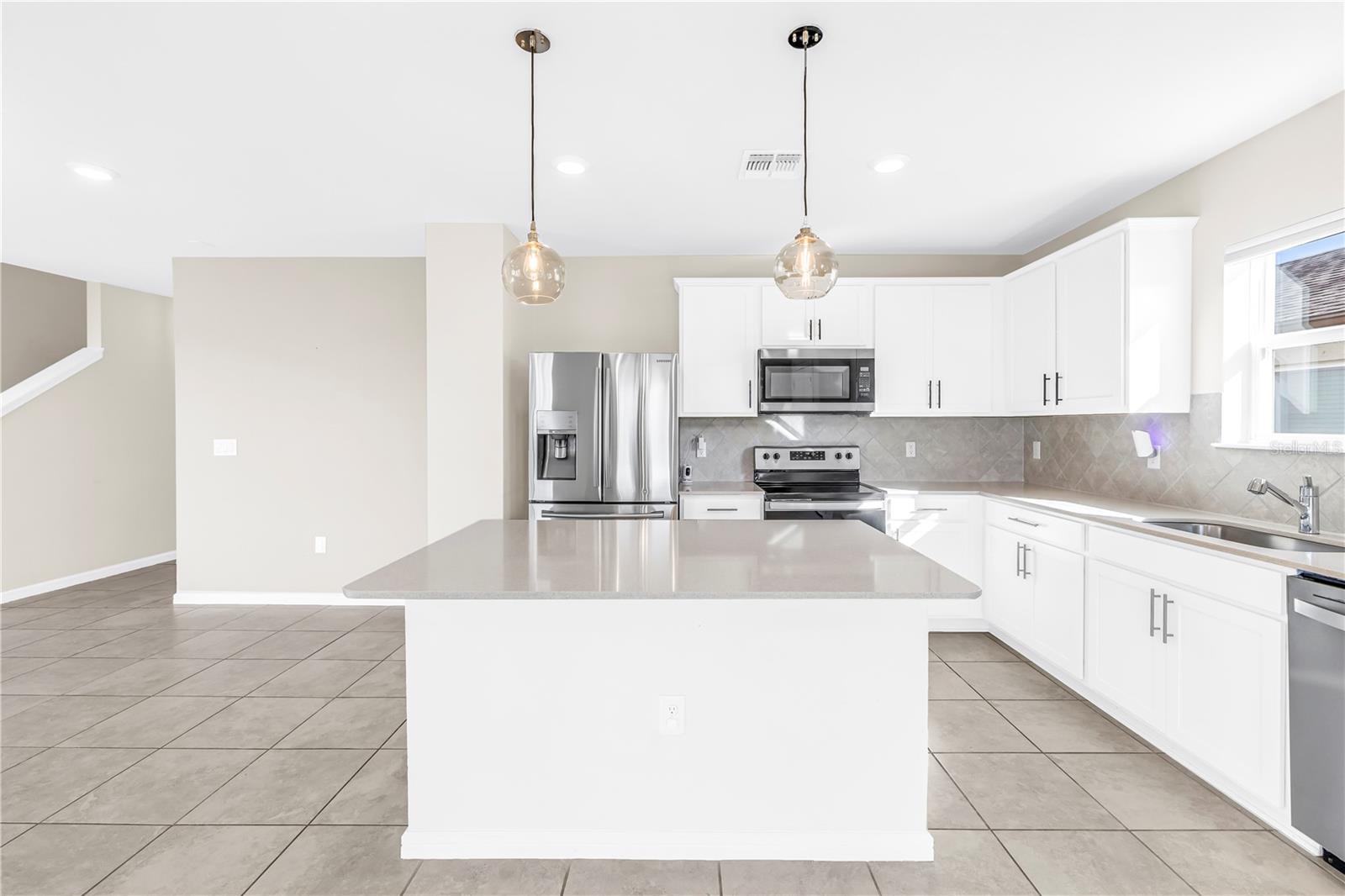 ISLES AT BAYVIEW PH I SUBPH A & B - Residential Lease