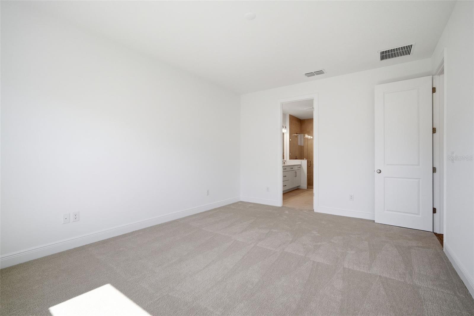 6177 JENSEN VIEW AVENUE