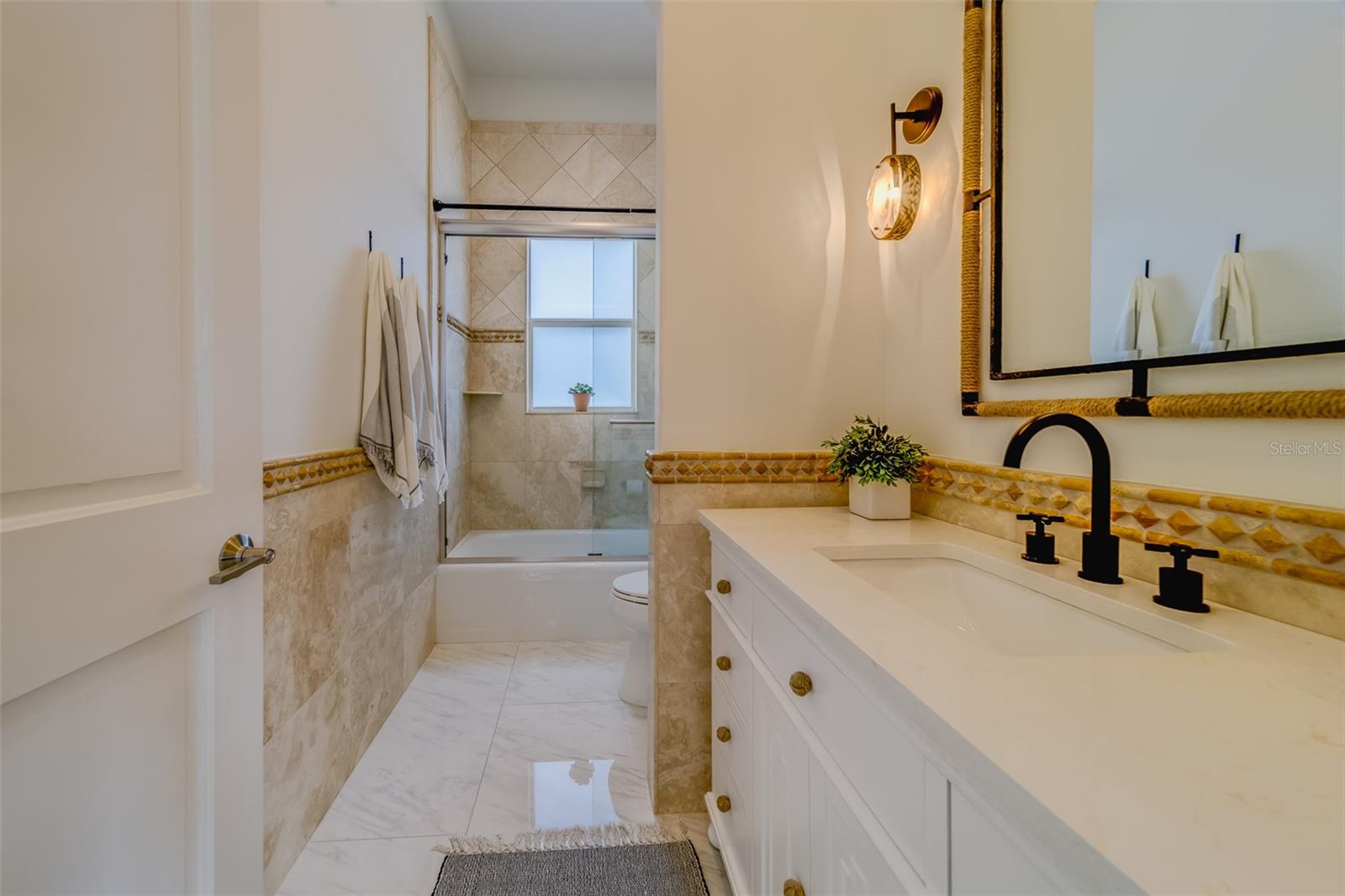 BELLE VISTA POINT 2ND ADD - Residential